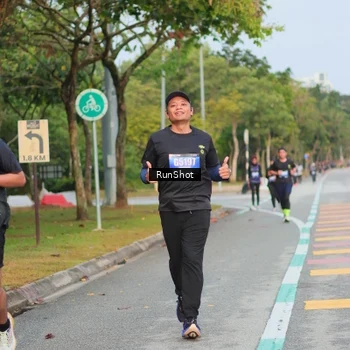 Runner Photo 5683141