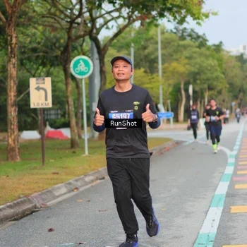 Runner Photo 5683156