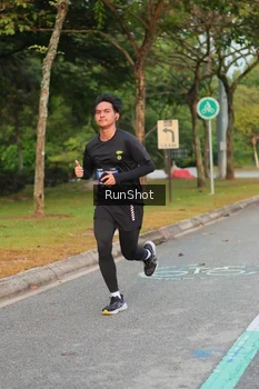 Runner Photo 5683170