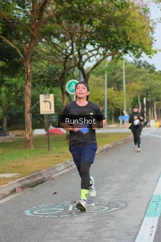 Runner Photo 5683178