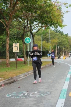 Runner Photo 5683214