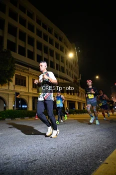 Runner Photo 5683243