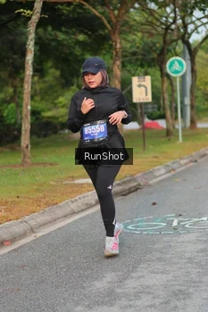 Runner Photo 5683244