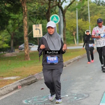 Runner Photo 5683330