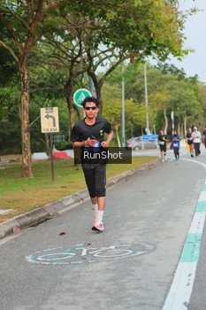 Runner Photo 5683431