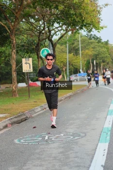 Runner Photo 5683433
