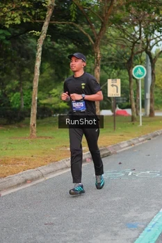 Runner Photo 5683437