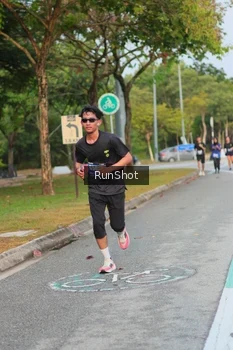 Runner Photo 5683456
