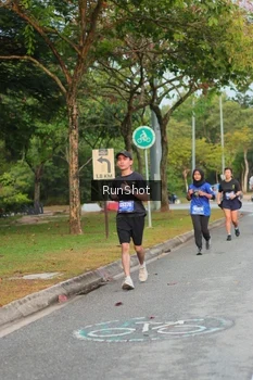 Runner Photo 5683469