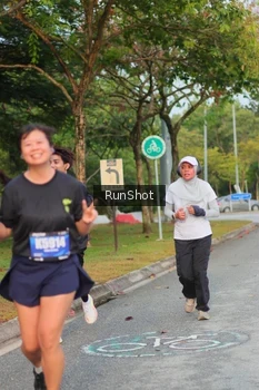 Runner Photo 5683623