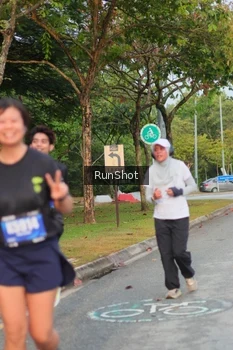 Runner Photo 5683628