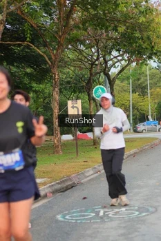 Runner Photo 5683635