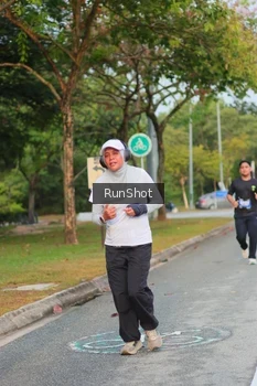 Runner Photo 5683639