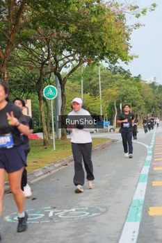 Runner Photo 5683644
