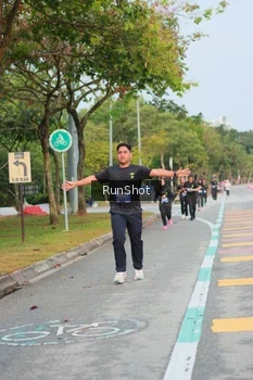 Runner Photo 5683655
