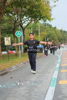 Runner Photo 5683663