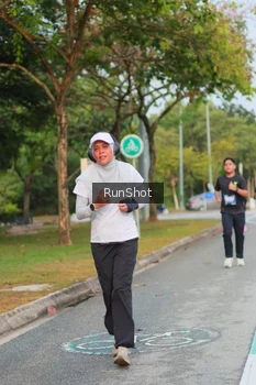 Runner Photo 5683664