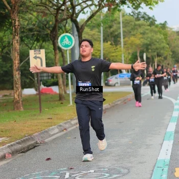 Runner Photo 5683681