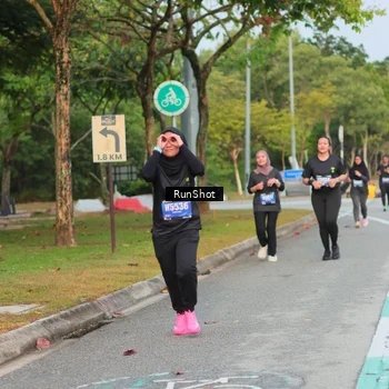 Runner Photo 5683751