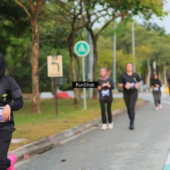 Runner Photo 5683774
