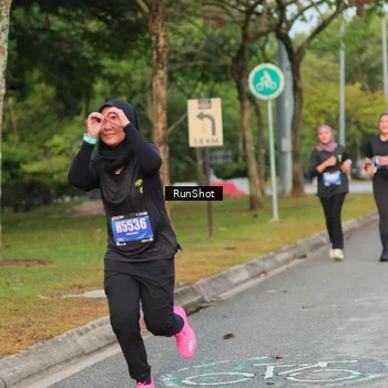 Runner Photo 5683775