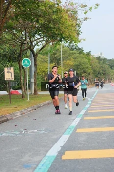 Runner Photo 5683789