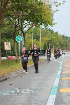 Runner Photo 5683792
