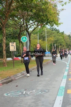 Runner Photo 5683813