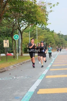 Runner Photo 5683842