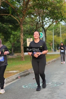 Runner Photo 5683875
