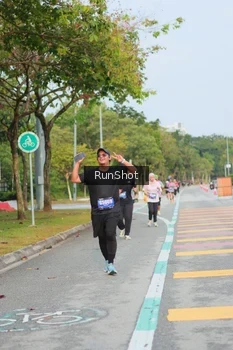 Runner Photo 5683924