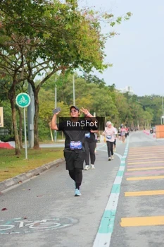 Runner Photo 5683928