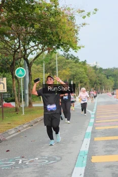 Runner Photo 5683932