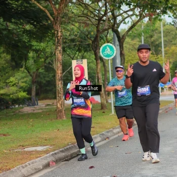 Runner Photo 5684015
