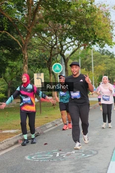 Runner Photo 5684024