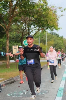 Runner Photo 5684053