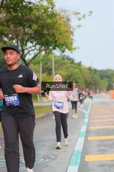 Runner Photo 5684066