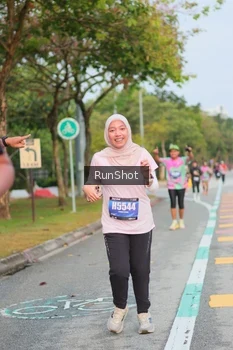 Runner Photo 5684075