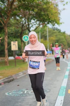 Runner Photo 5684087
