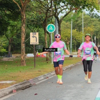 Runner Photo 5684120