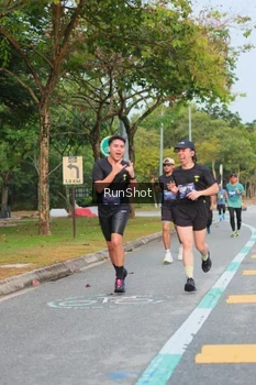 Runner Photo 5684225