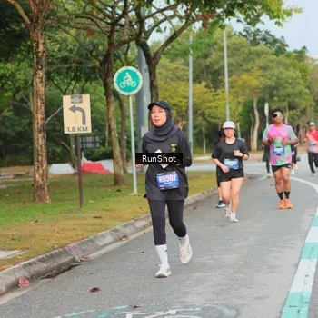 Runner Photo 5684240