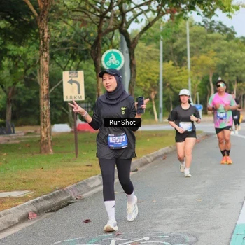 Runner Photo 5684243