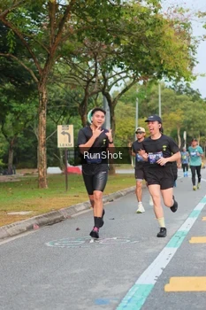 Runner Photo 5684254