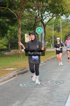 Runner Photo 5684259