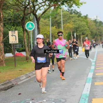 Runner Photo 5684290