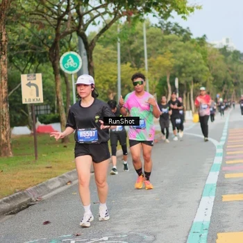 Runner Photo 5684303