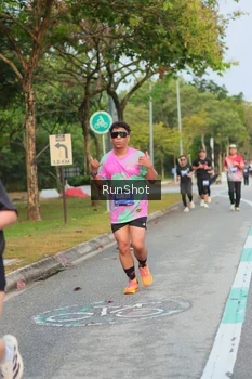 Runner Photo 5684343
