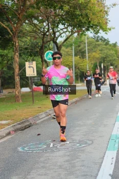 Runner Photo 5684349