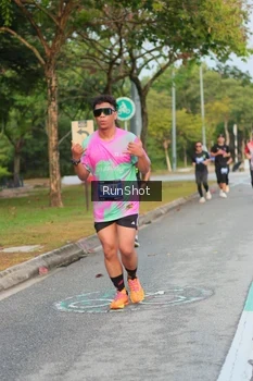 Runner Photo 5684367